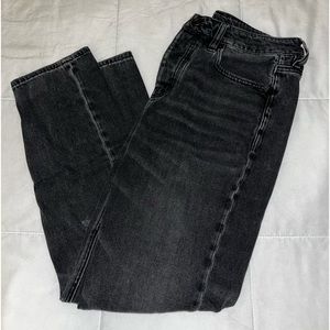 American Eagle Outfitters Mom Jeans